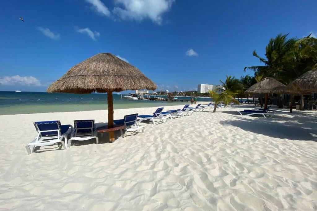 Oceanfront Condo Bm By Andiani Cancun Luaran gambar