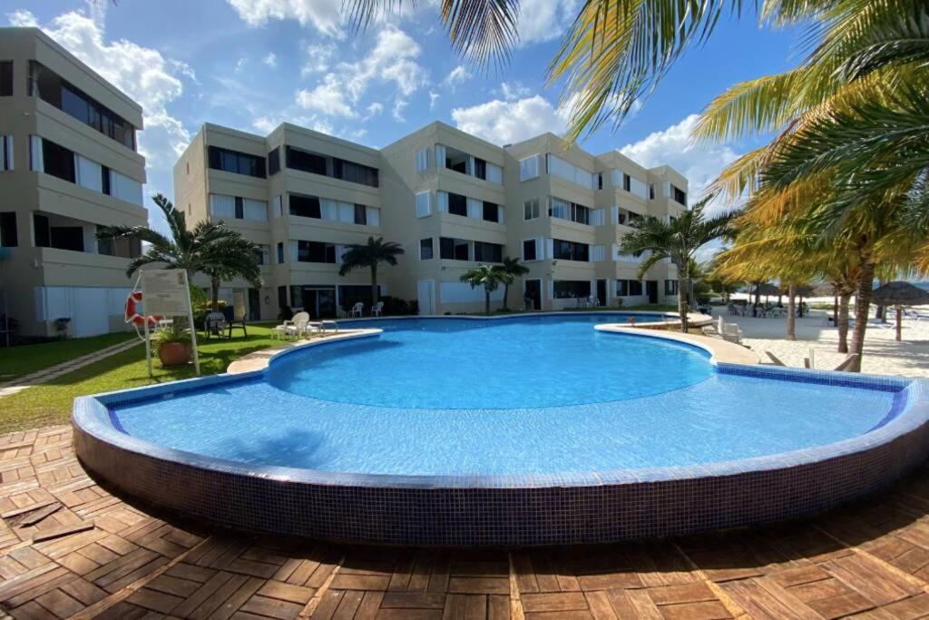 Oceanfront Condo Bm By Andiani Cancun Luaran gambar