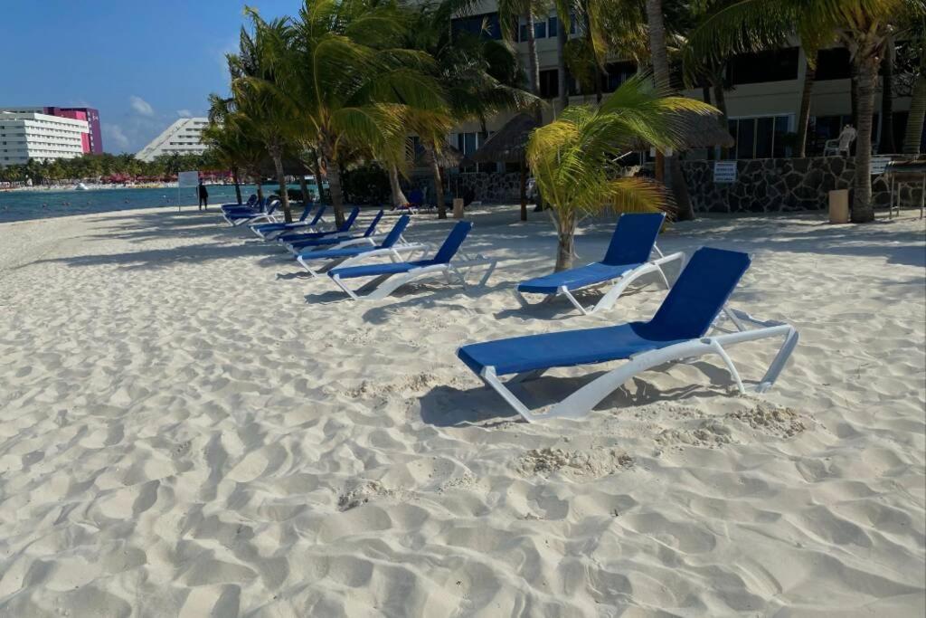 Oceanfront Condo Bm By Andiani Cancun Luaran gambar